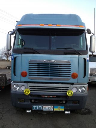 2000 Freightliner Argosy photo