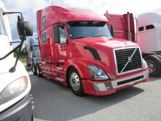 2007 Volvo 780 photo