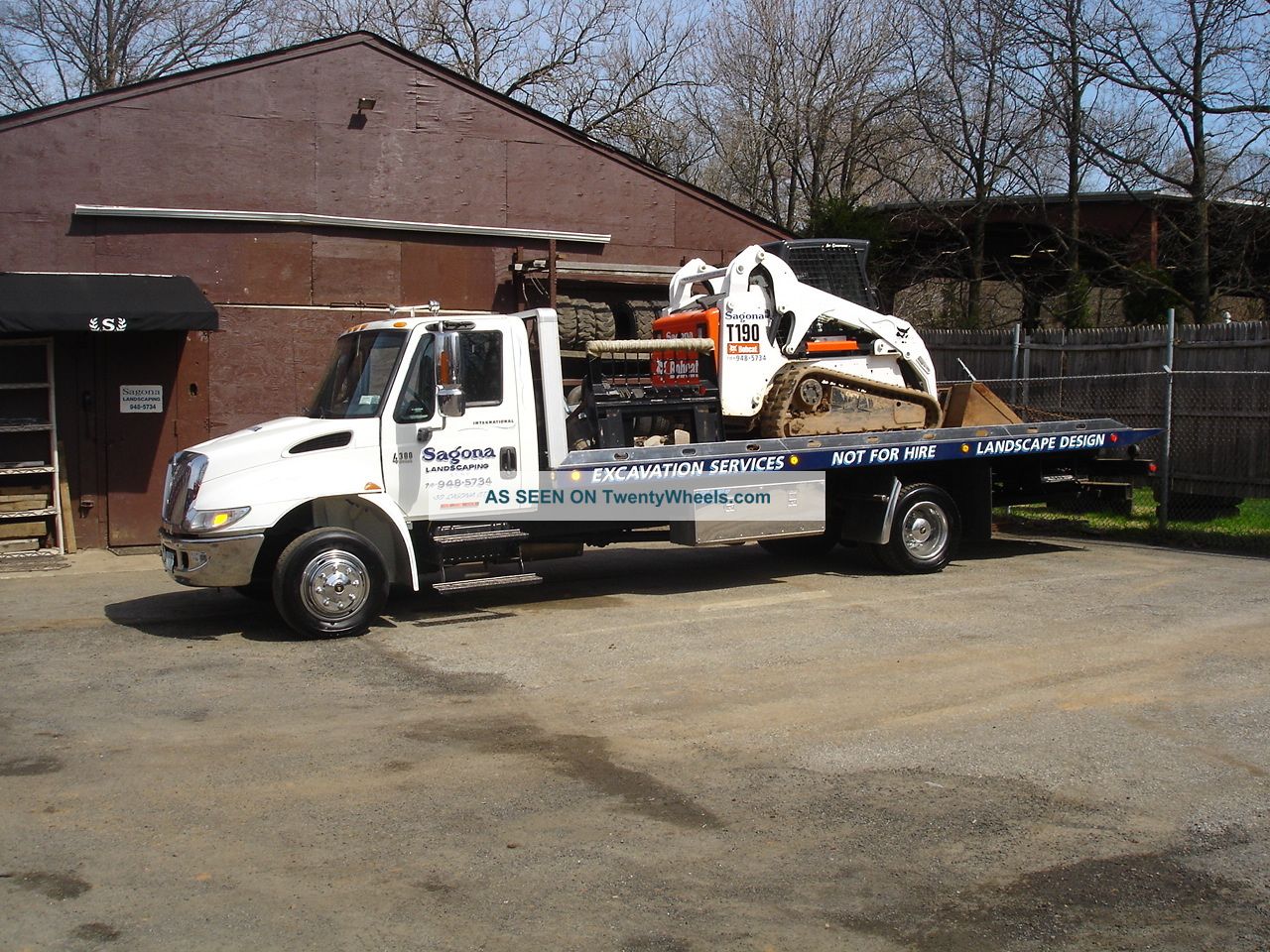 2004 International 4300 Flatbeds & Rollbacks photo