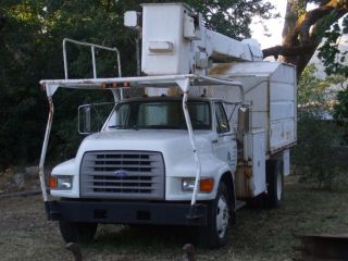 1995 Ford F700 photo