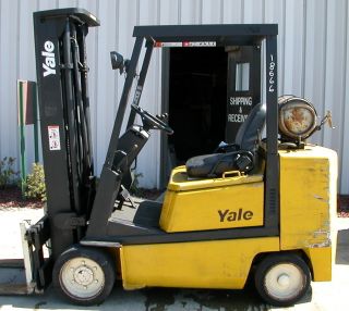Yale Model Glc050den (1996) 5000lbs Capacity Lpg Cushion Tire Forklift photo
