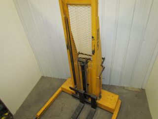 Lift - Rite Self Contained 12 Volt Electric Pallet Stacker Forklift 1500lb 2 - 68. photo
