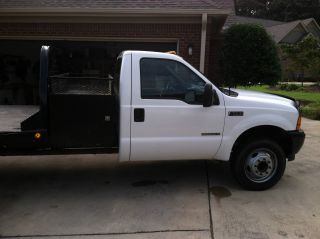 2001 Ford F - 550 photo