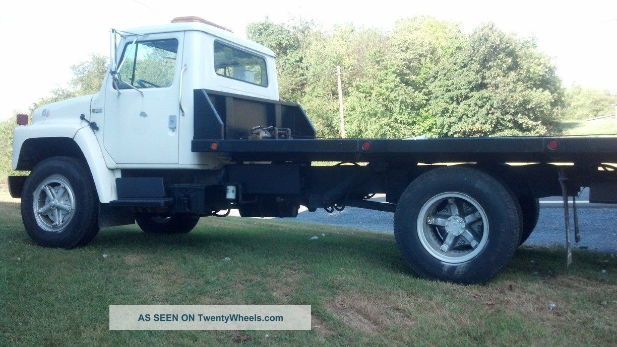 1981 International Flatbeds & Rollbacks photo