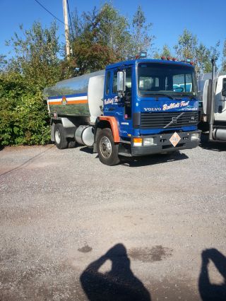 1995 Volvo Cabover photo