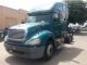 2005 Freightliner Columbia Sleeper Semi Trucks photo 1