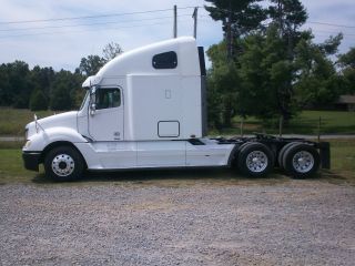 2007 Freightliner Columbia photo