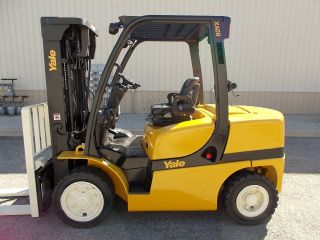 2010 Yale 8000 Lb Capacity Forklift Lift Truck Pneumatic Tire Diesel Engine photo