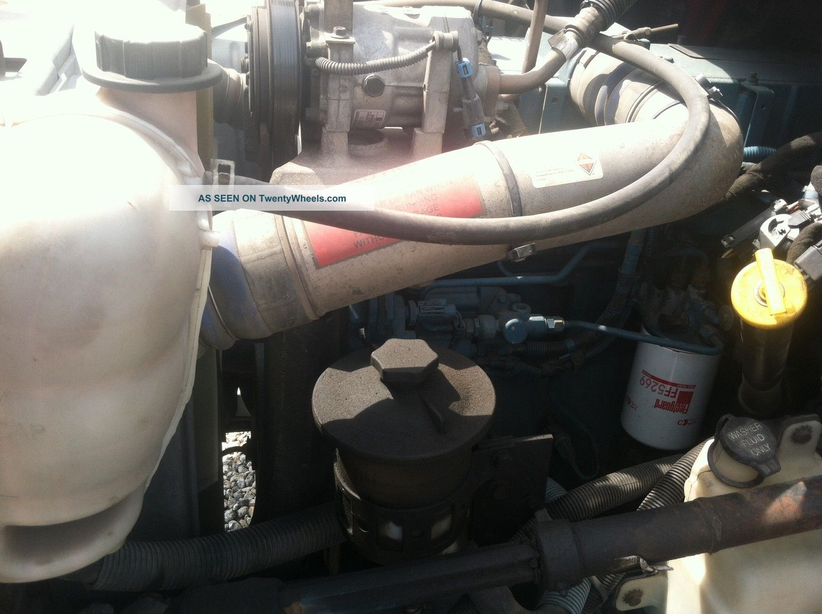 2004 INTERNATIONAL 4300 OIL CAPACITY visual data 6
