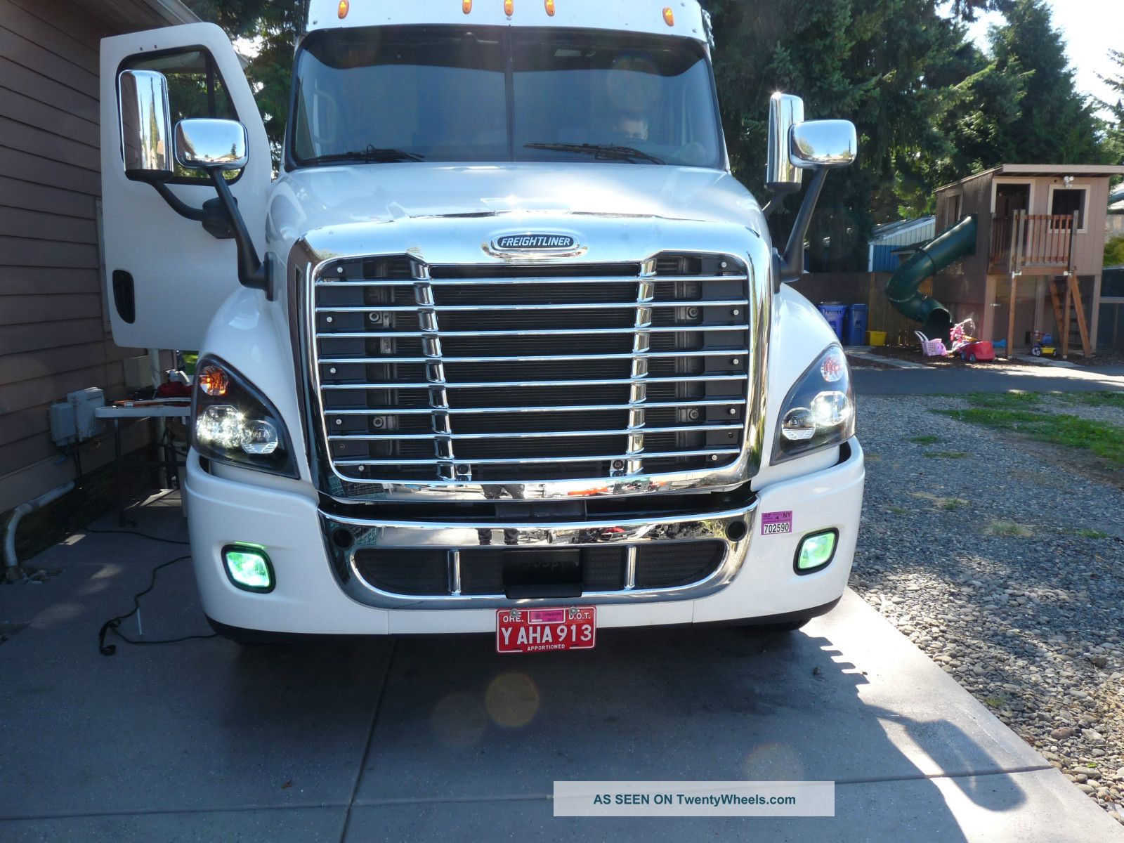 2012 Freightliner Cascadia Ca11342slp