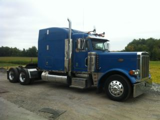 2000 Peterbilt 379 photo