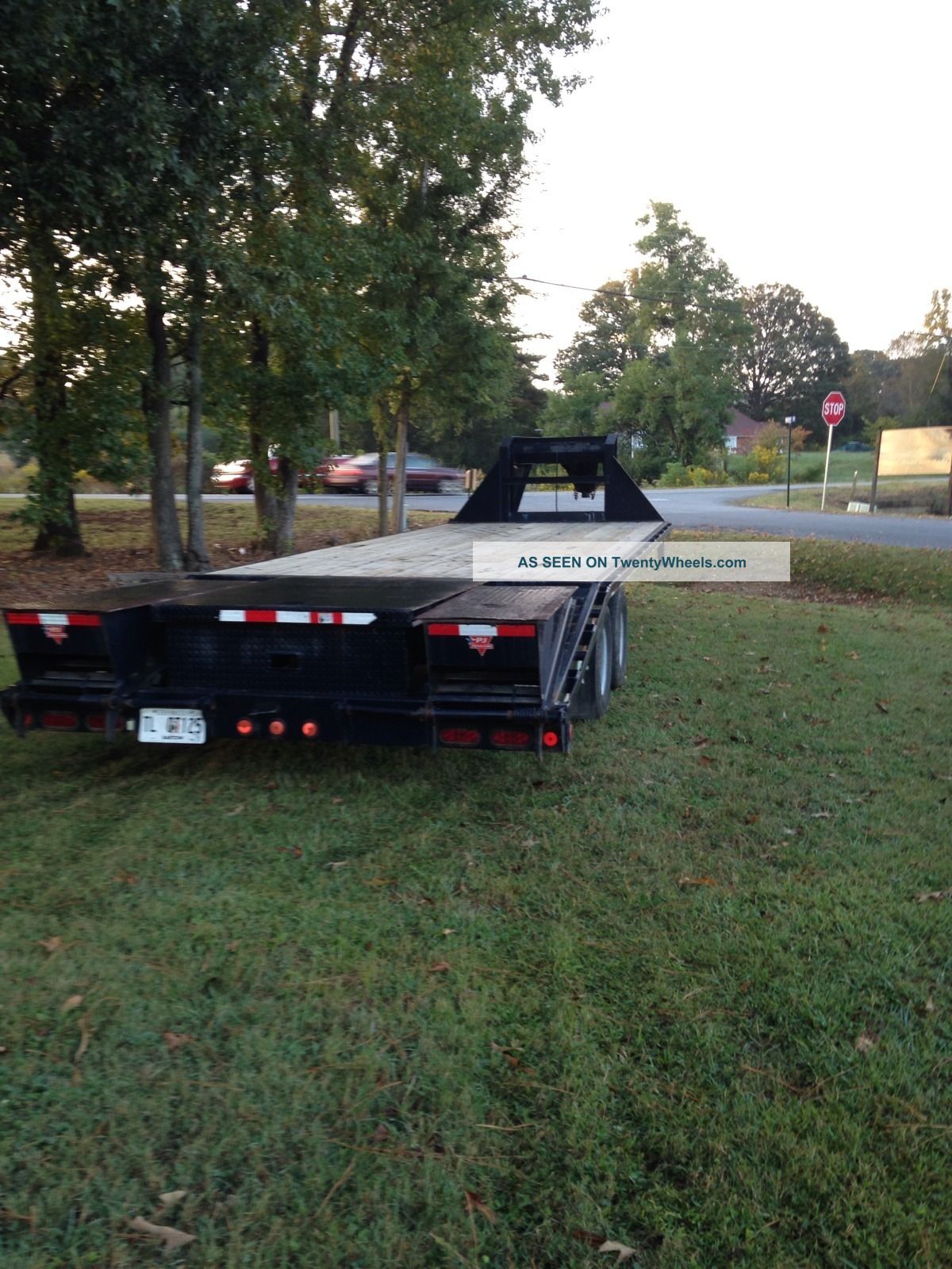 ' 08 8.  5x25 Gooseneck 10 Ton Equipment Trailer Flatbed Trailers photo