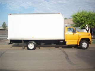 1991 Ford F600 photo