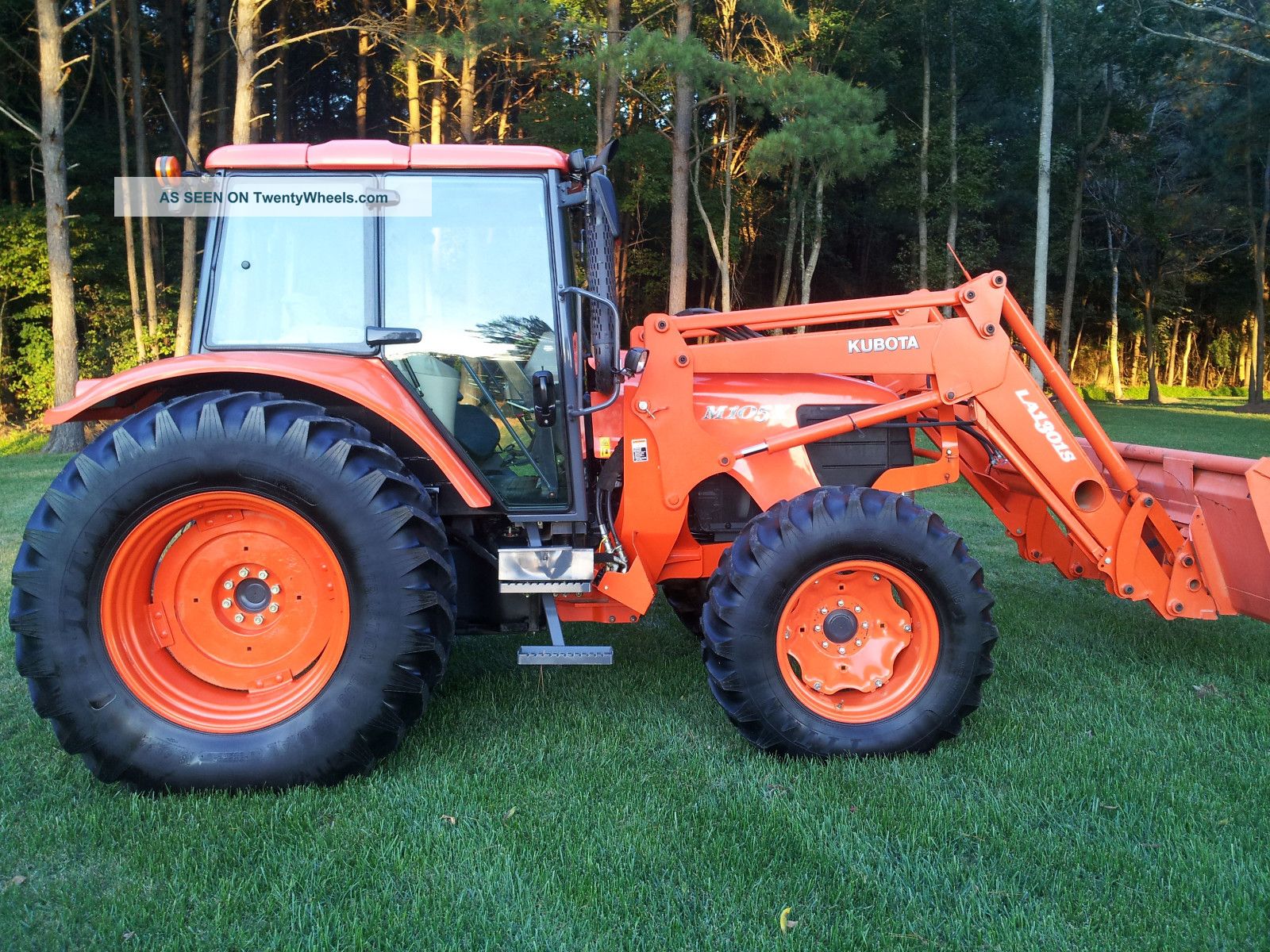 2005 Kubota M105x Power Shift Transmission 1025 Hours Tractors photo