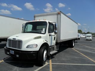 2009 Freightliner Business Class M2 photo