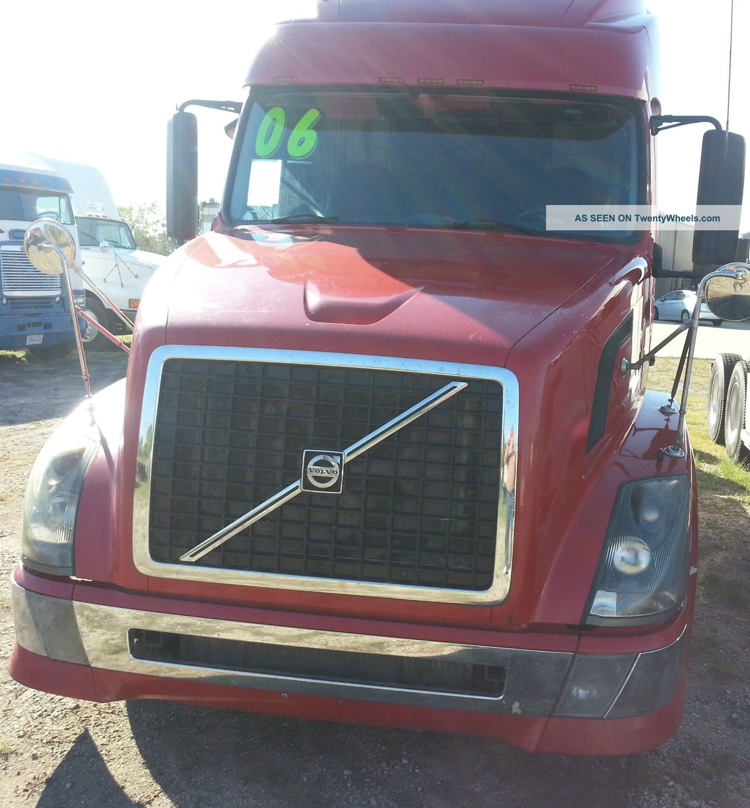 2006 Volvo 780 Sleeper Semi Trucks photo