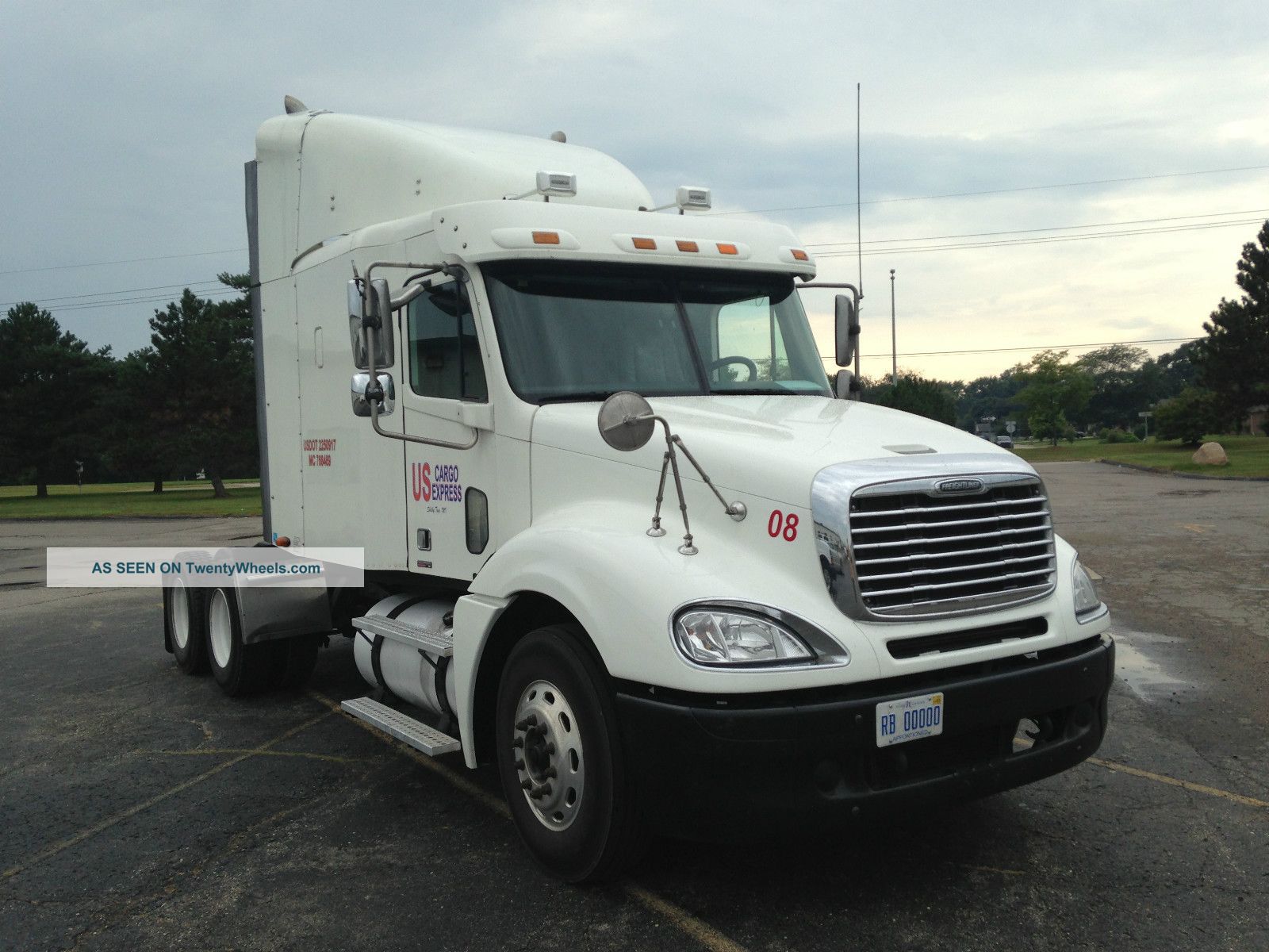 2006 Freightliner Columbia Sleeper Semi Trucks photo