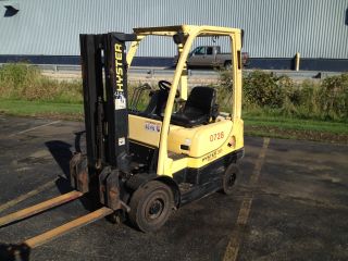 2007 Hyster H30ft.  3000 Lb Pneumatic Forklift.  Diesel Engine.  Rare Small Diesel photo