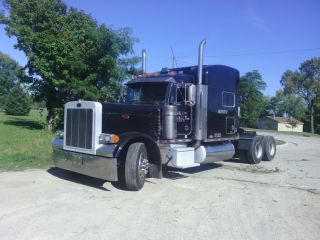 2004 Peterbilt 379 photo