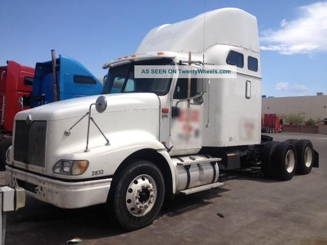 2007 International 9400i Hr Sleeper Semi Trucks photo