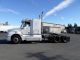 2006 Freightliner Columbia Mid Roof Sleeper Semi Trucks photo 2