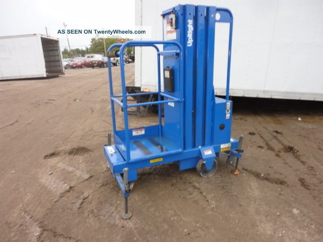 Upright - Rhino Man Lift Model Rl - 24 24ft Platform Height 01064 Scissor & Boom Lifts photo