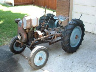 Gibson Tractor Aeh Wisconsin Air Cooled photo