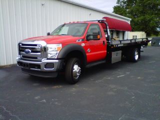 2012 Ford 550 photo