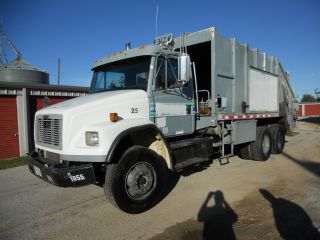 2002 Freightliner Fl80 Financing Available photo