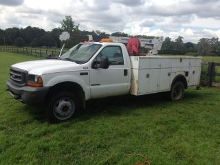 2000 Ford F550 photo
