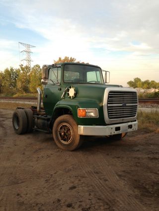 1992 Ford L9000 photo
