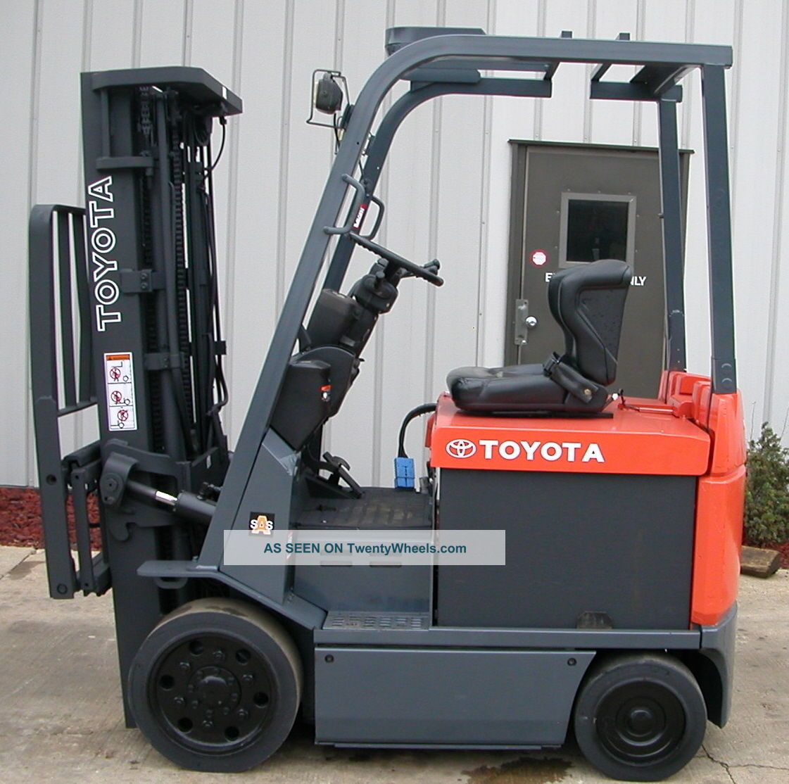 Toyota electric forklift specs