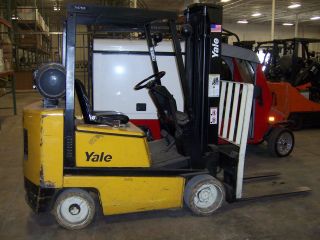 Yale Forklift $2500.  00 photo