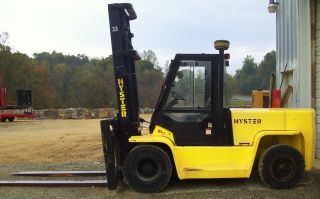 Hyster 155xl2,  2001 Enclosed Cab Forklift photo