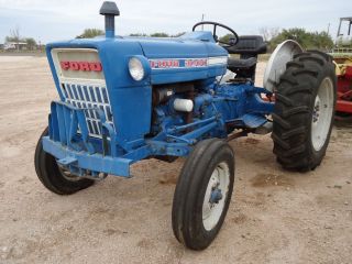 3000 Ford Diesel Tractor photo