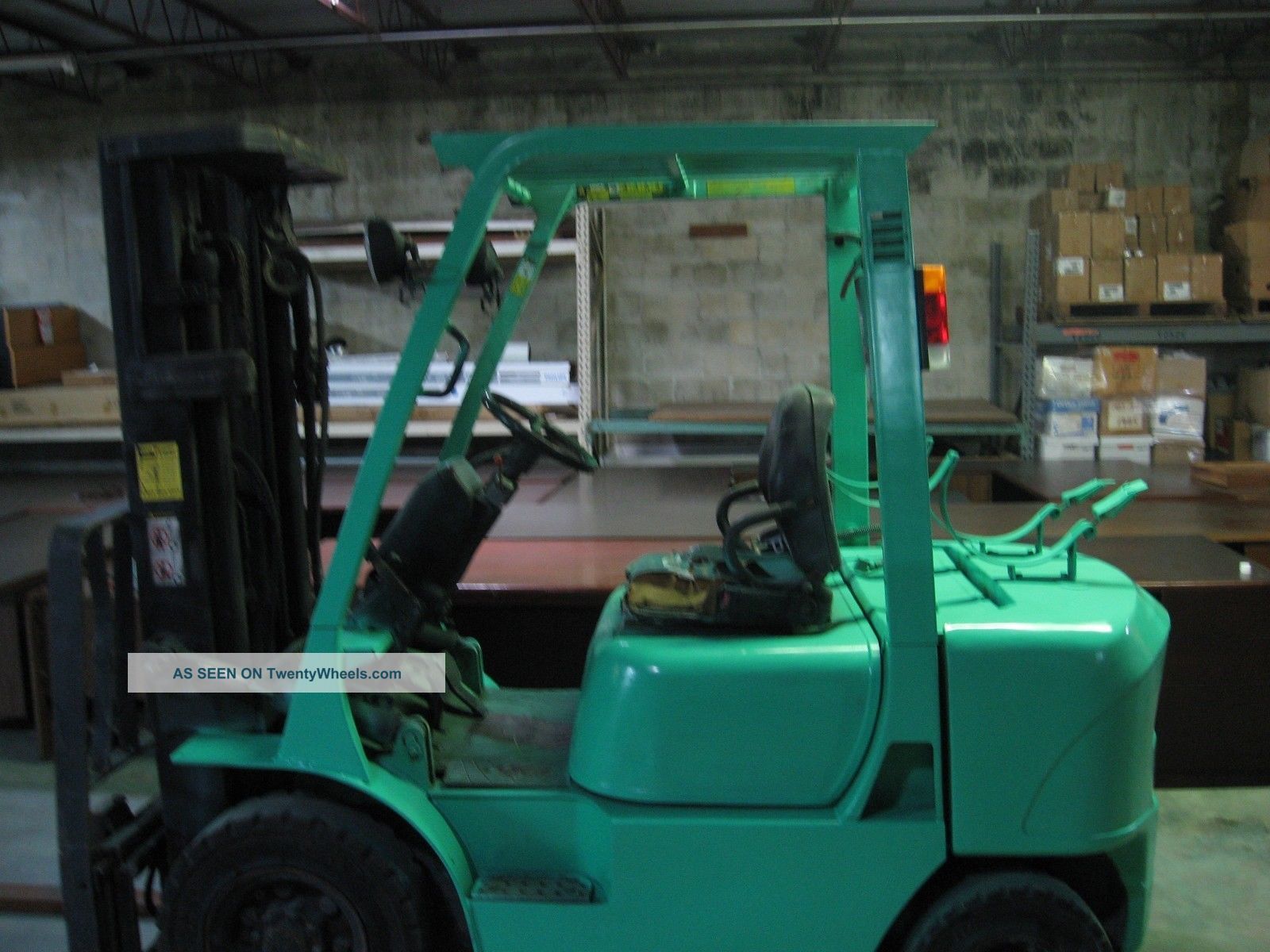 2000 Mitsubishi Model Fg25 Pneumatic 5000 Lb Forklift Lift Truck Forklifts photo