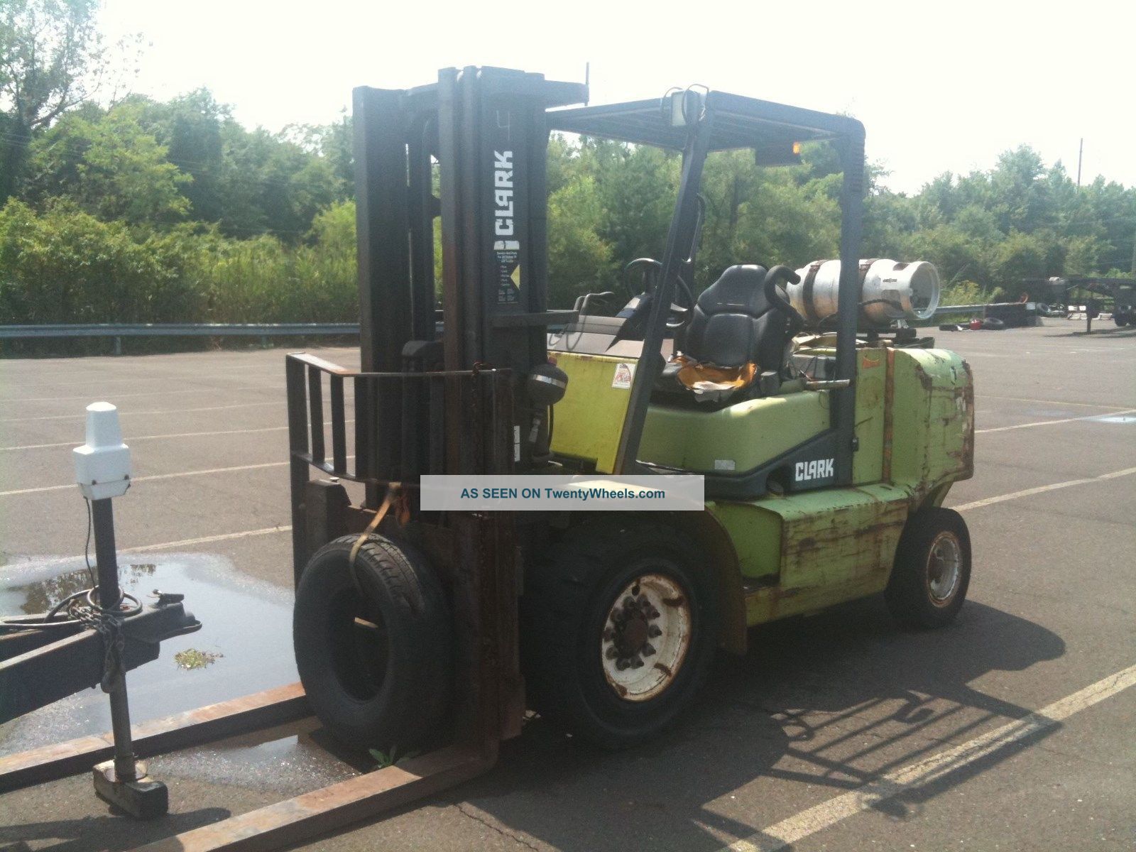 1998 Clark Cgp55 11000 Lb Capacity Forklift Lift Truck Pneumatic Tire Forklifts photo
