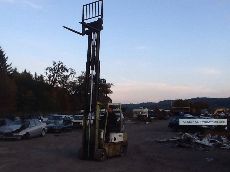 Clark Propane Forklift - Model C500 Forklifts photo