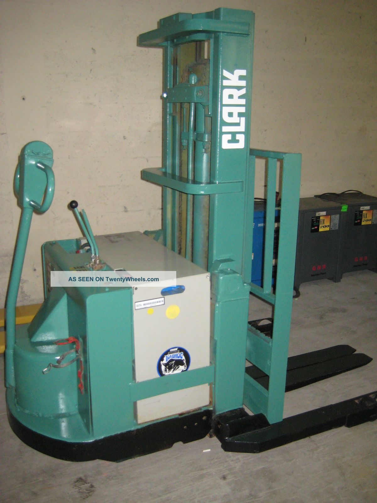 Clark S40 4000lb Walk Behind Forklift Side Shift /with Charger Forklifts photo
