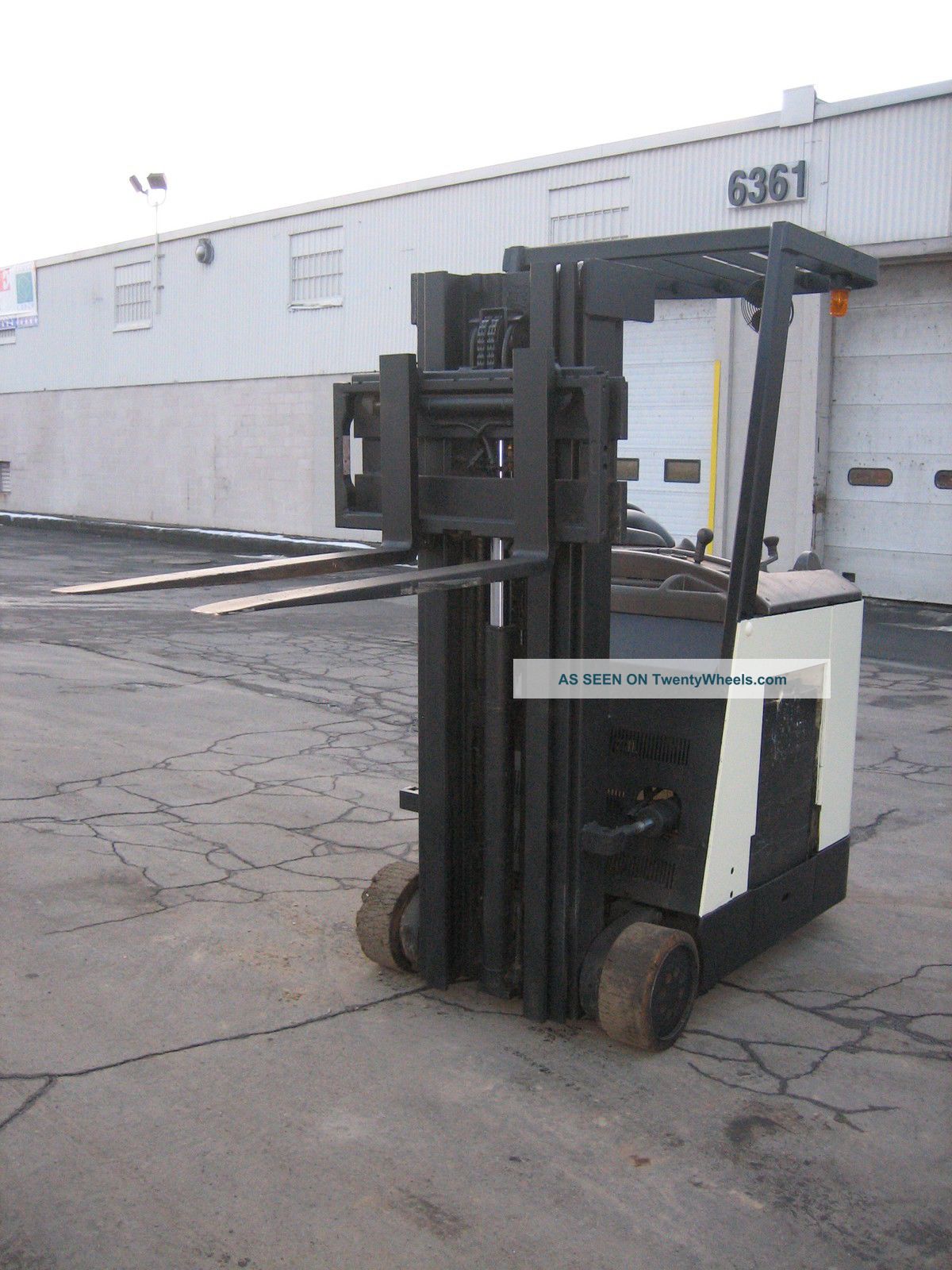 2003 Crown Dockstocker Forklift 3000 190 