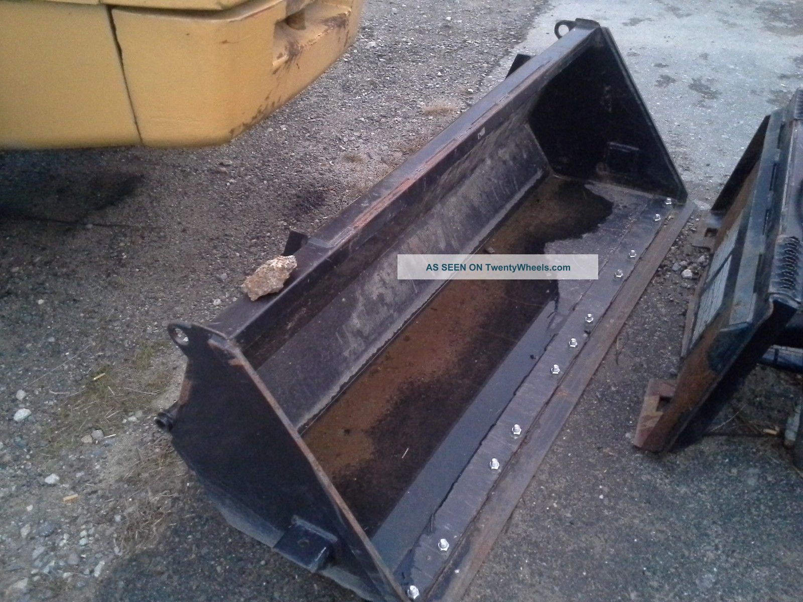 John Deere 4720 With Snowplow/forks/bucket