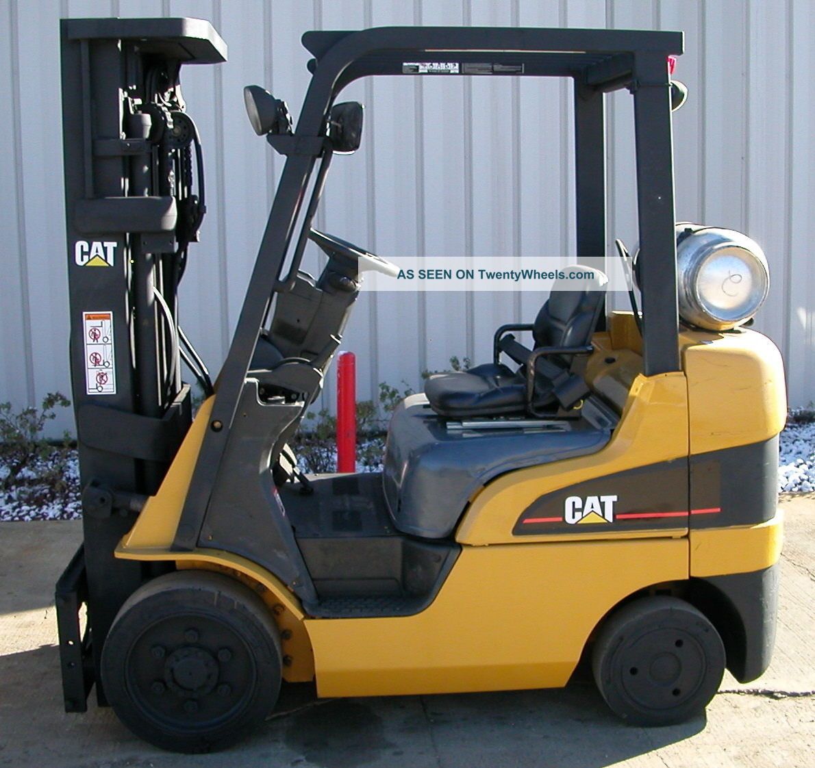 Caterpillar Model C5000 (2005) 5000lbs Capacity Lpg Cushion Tire Forklift Forklifts photo
