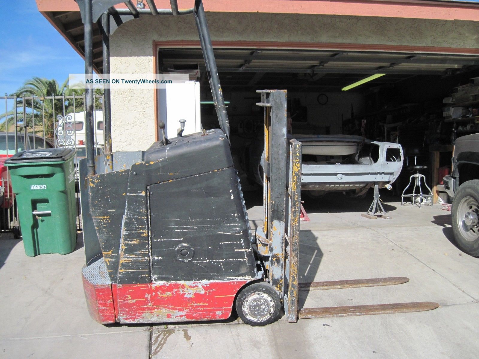 Namco 2000lb Standup Propane Forklift - Cool Forklifts photo