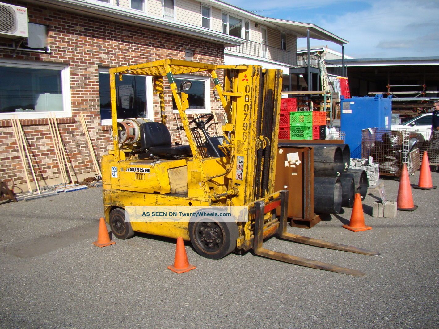 Mitsubishi 4000lb Forklift,  Propane,  Sideshift Fgc20 Forklifts photo