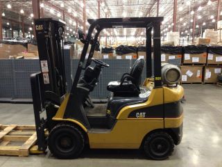 2005 Caterpillar P3500 Forklift Pneumatic Lightly 247 Hours Only Propane photo