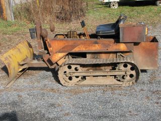 Struck Mini Dozer Antique Tractor.  Runs And Works Good Mini Bulldozer photo