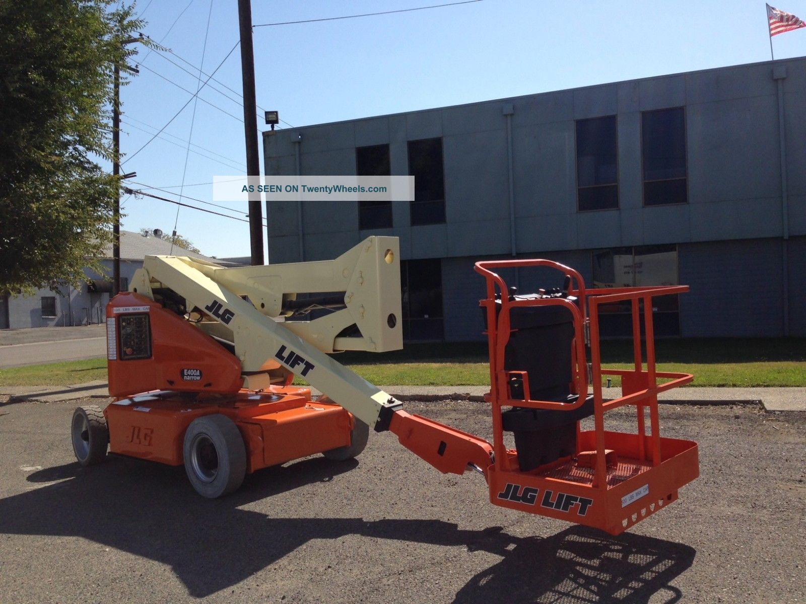 Jlg E400a Narrow Boomb Lift
