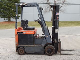 Toyota Electric Forklift - And Low Priced photo