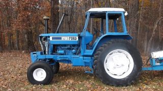 Ford 9700 Tractor 120 Hp Diesel Farm Utility Tractor photo