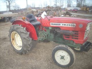 Yanmar 2500 Farm Tractor photo